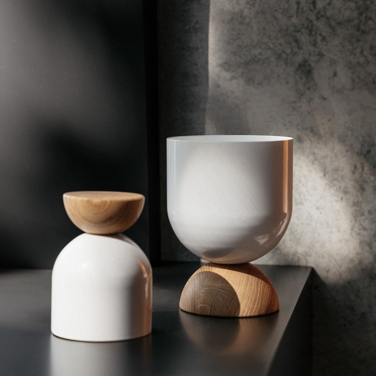 Duo-ruukku, lakattu puu ja valkoinen, ? 10 cm