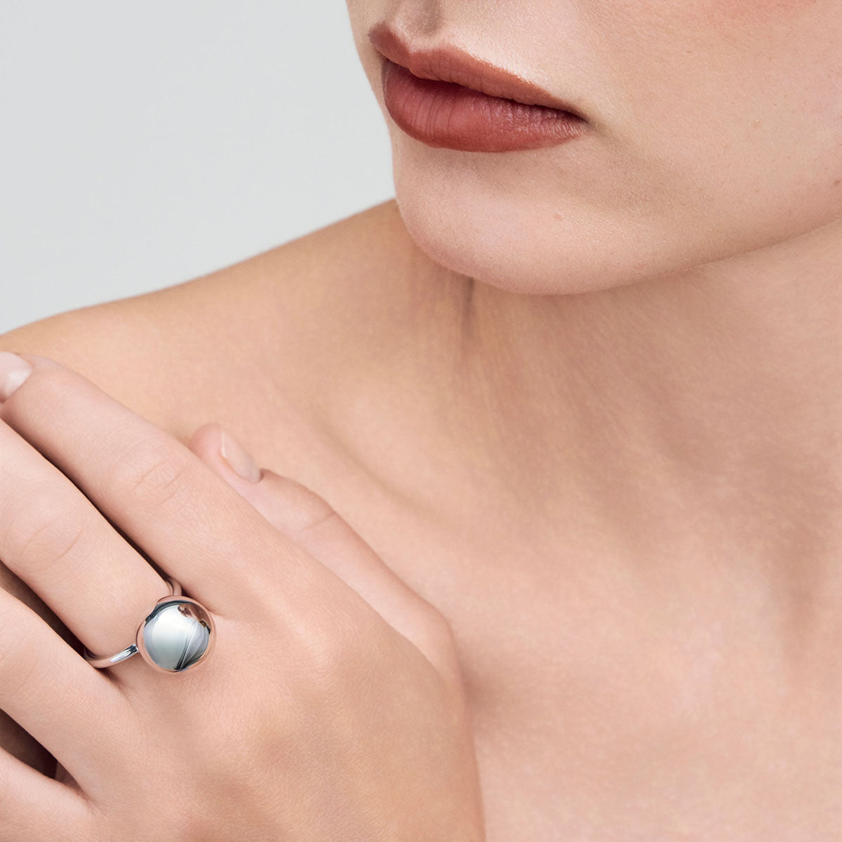 Passion Iso pallo -sormus