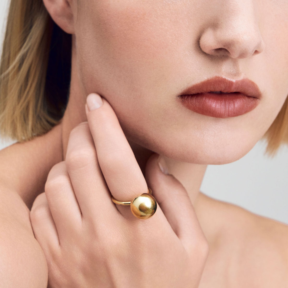 Passion Iso pallo -sormus, kullattu hopea