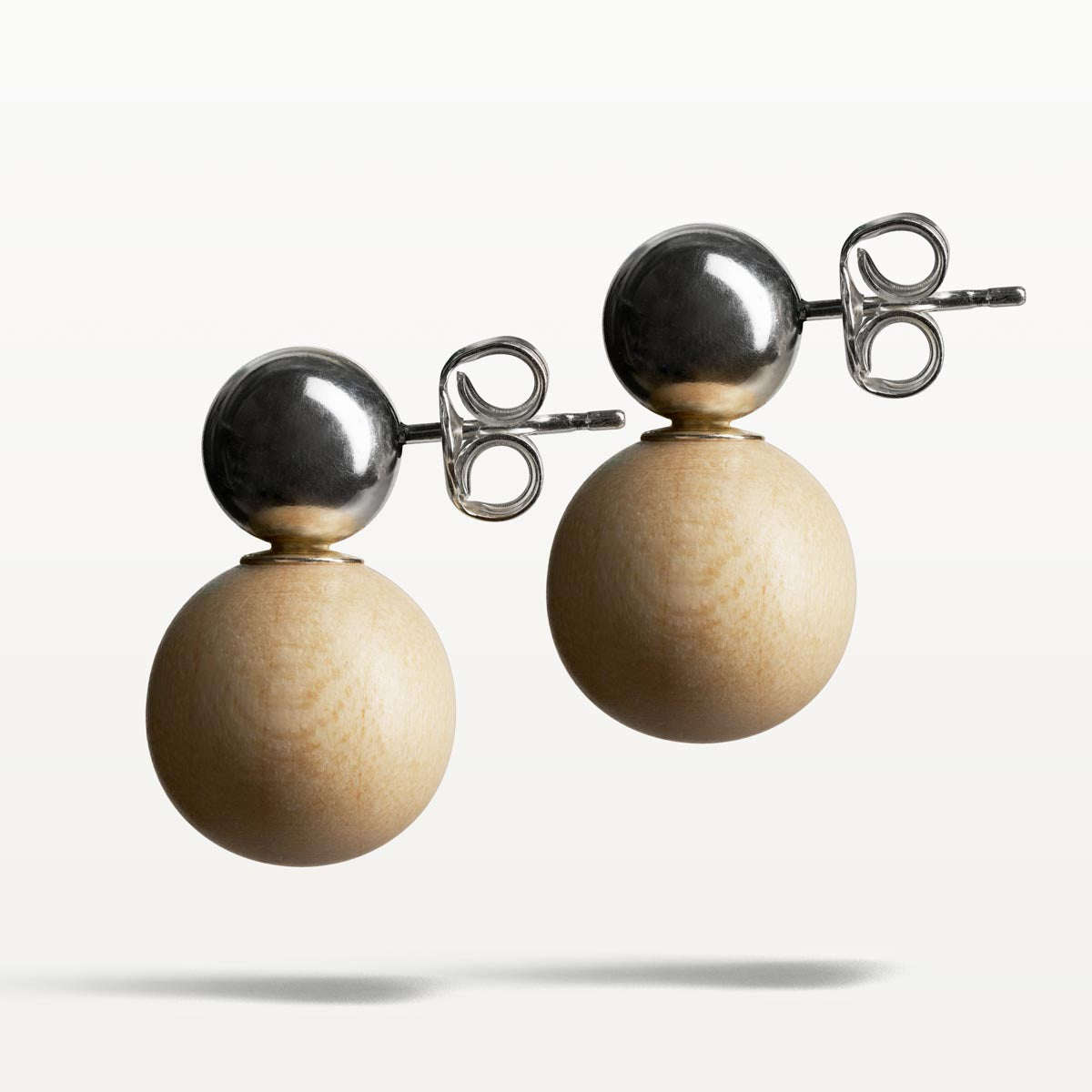 Wood Passion -korvakorut, lakattu puu ja hopea