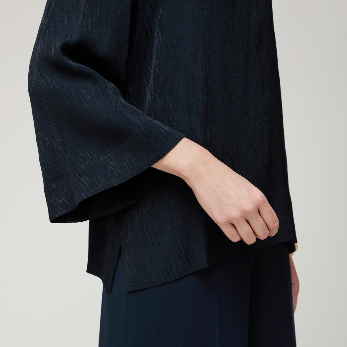 Paju-pusero, Kuori, tummansininen