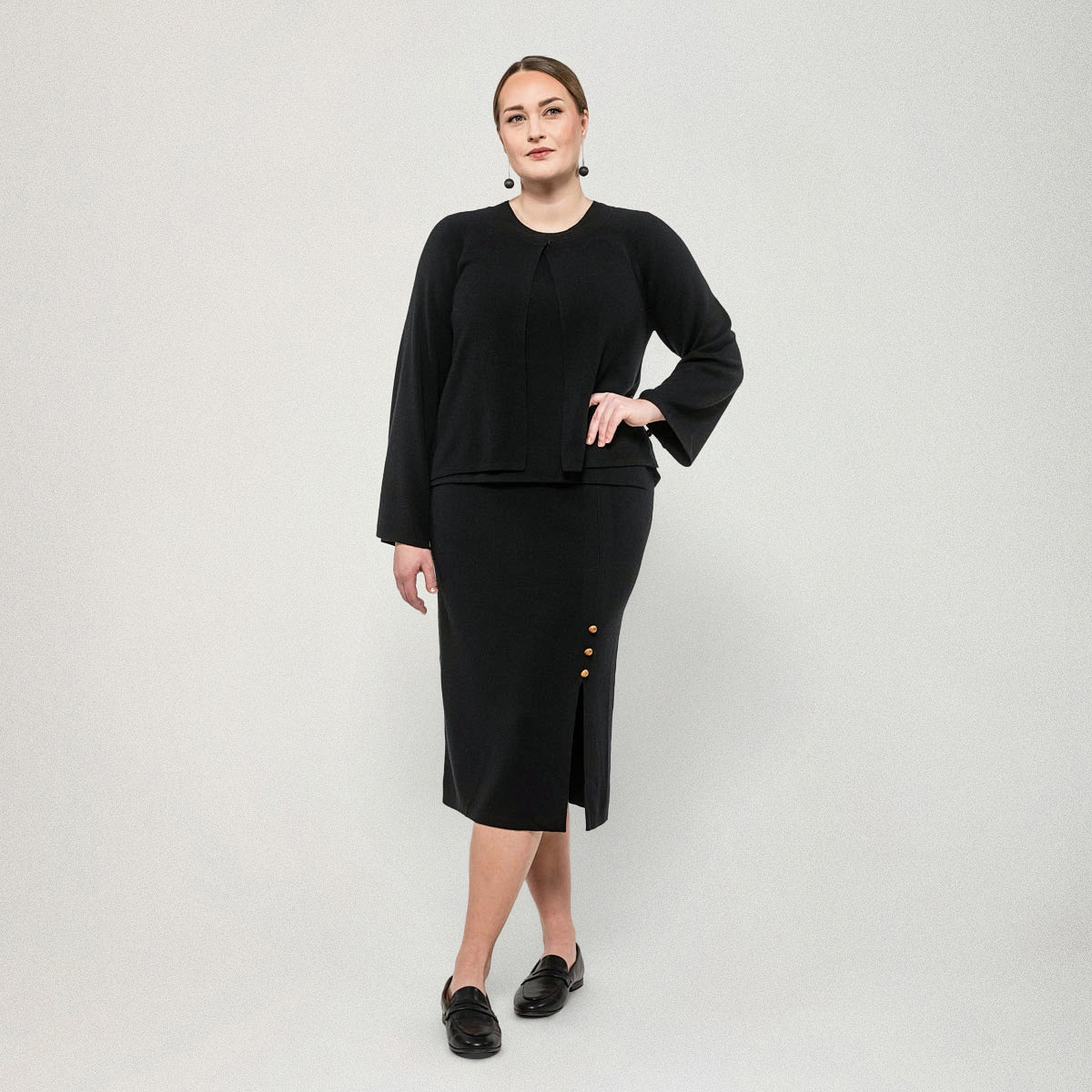 Alessia-neulehame, musta