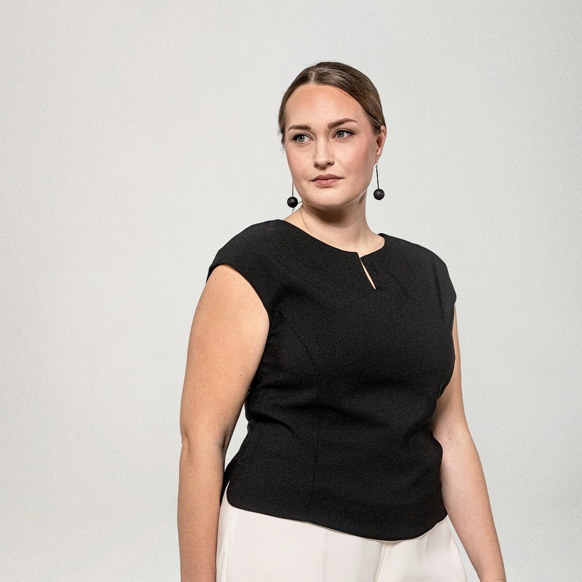 Jennina-toppi, Utu, musta