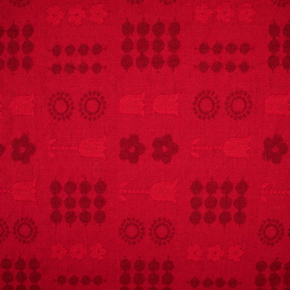 Helmi-pöytäliina punainen, 140 cm x 250cm