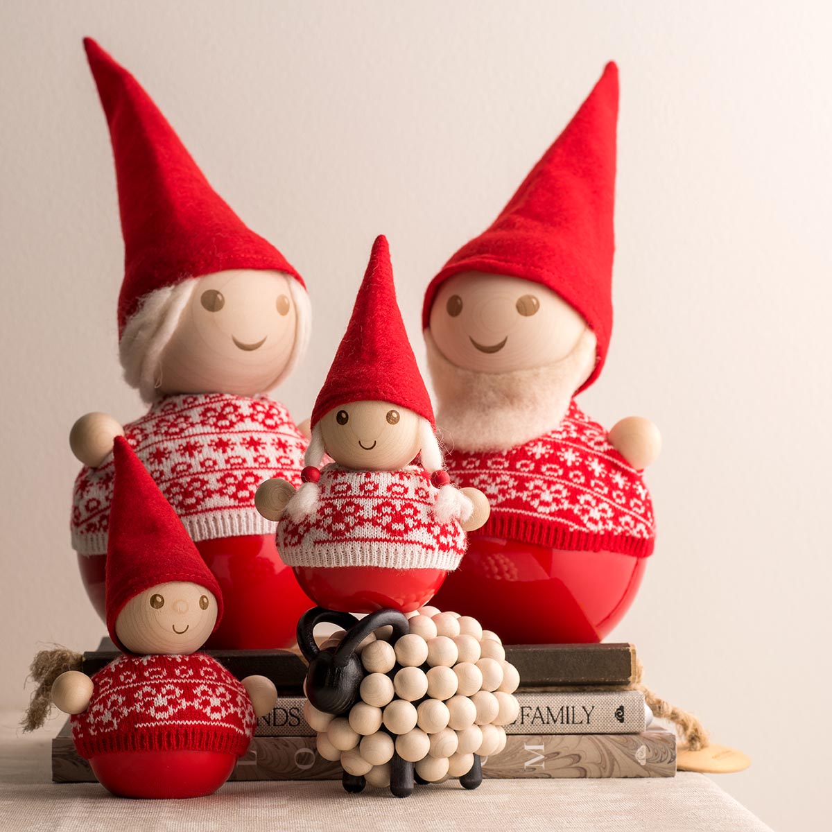 Tonttutyttö Maija, 18 cm