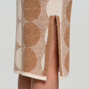 Leia-neulehame, Gleam, beige