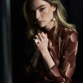 Elsa-korvakorut, luonnonvalkoinen