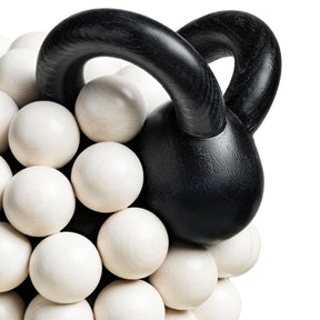 Pikkupässi-veistos, valkoinen/ musta