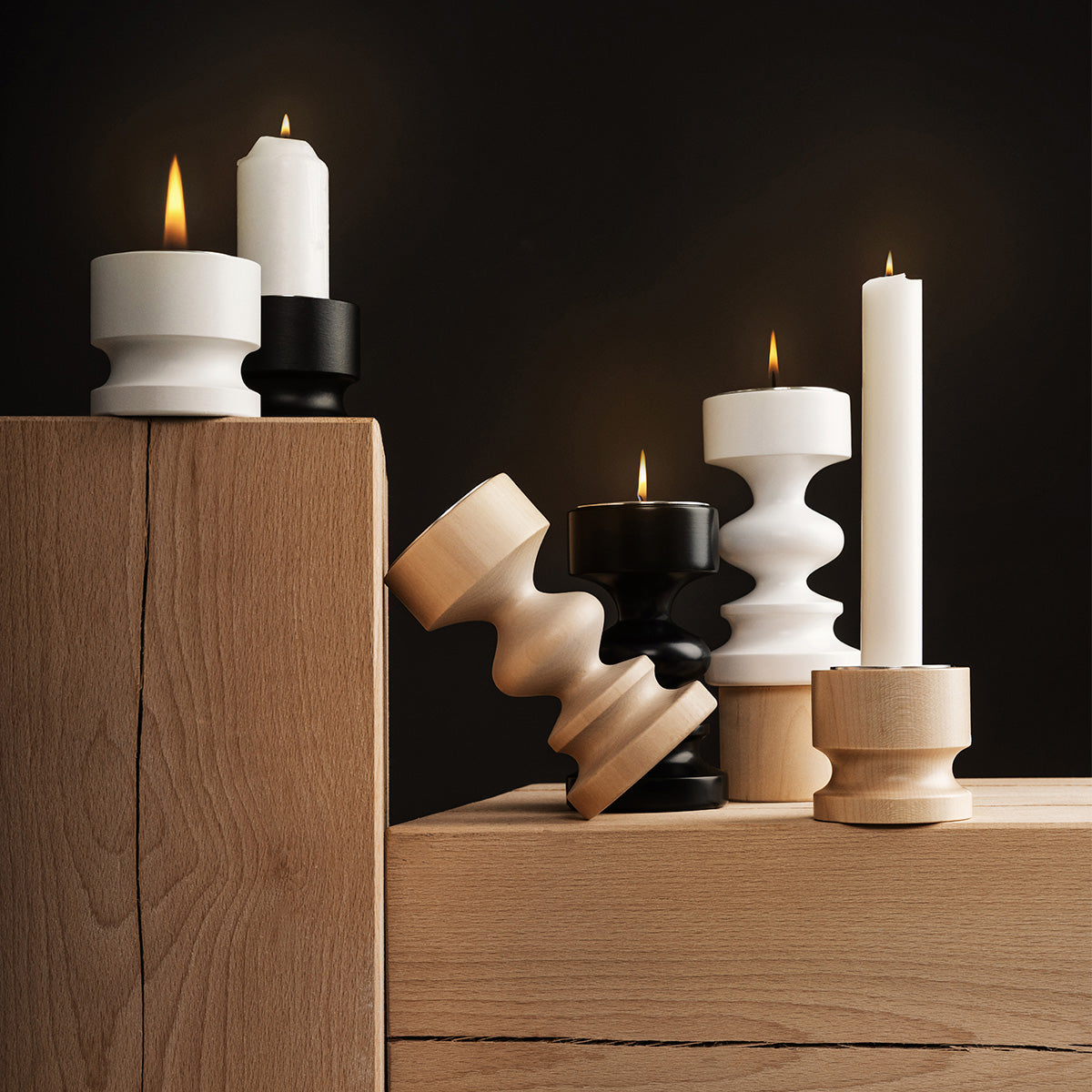 Fursti-kynttilänjalka, musta