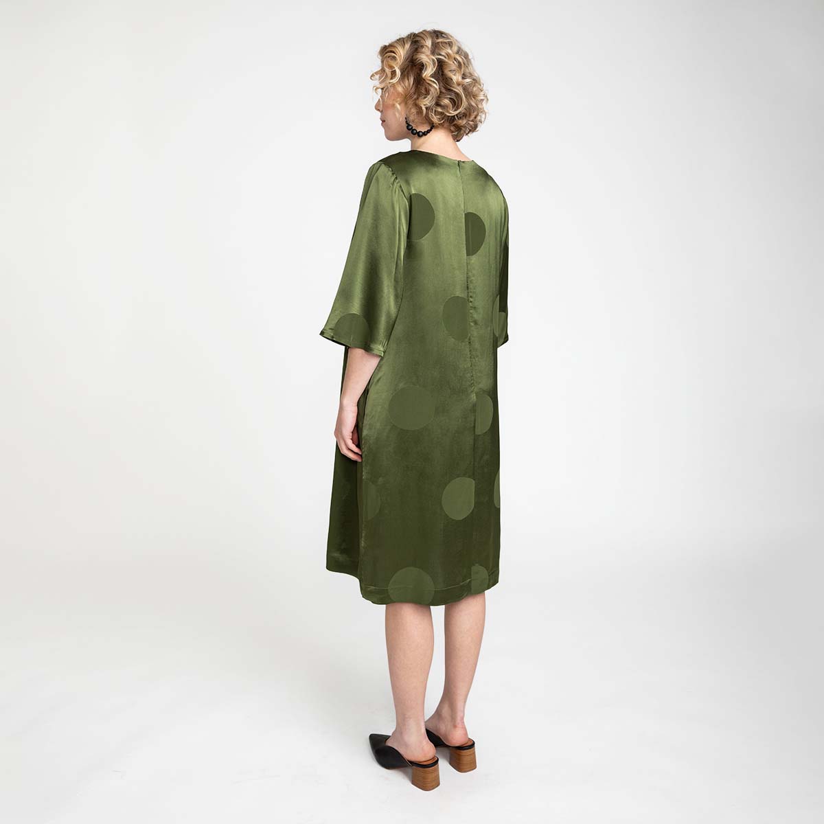 Varpu-mekko, Perla, oliivinvihreä
