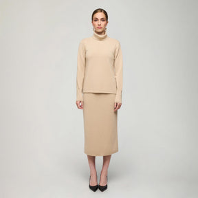 Nomi-pooloneule, 2025, beige