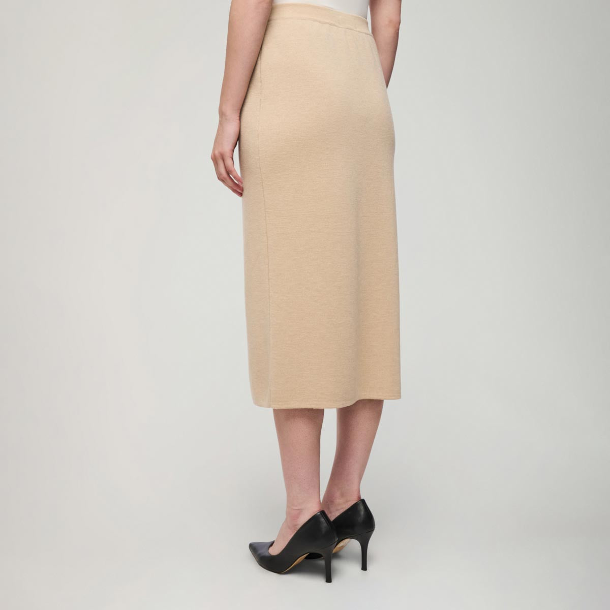 Hymy-neulehame, 2025, beige