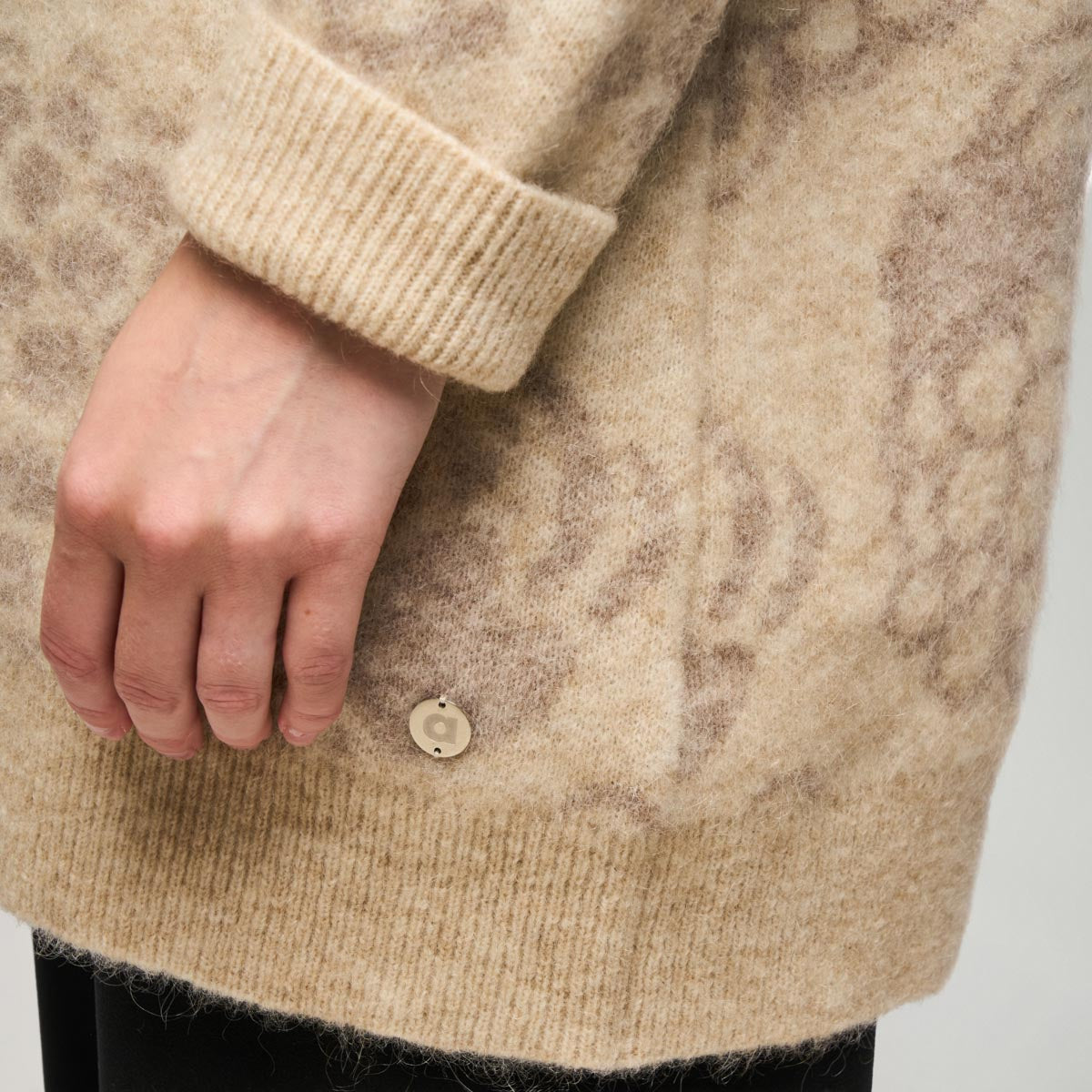 Ellis-neuletakki, Pässi, beige