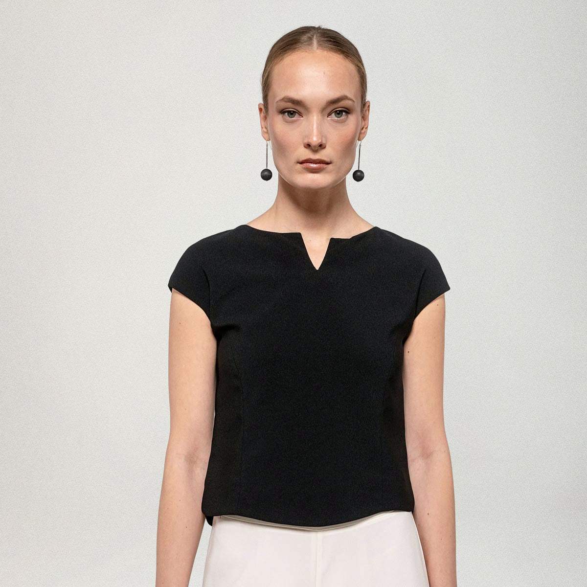 Jennina-toppi, Utu, musta