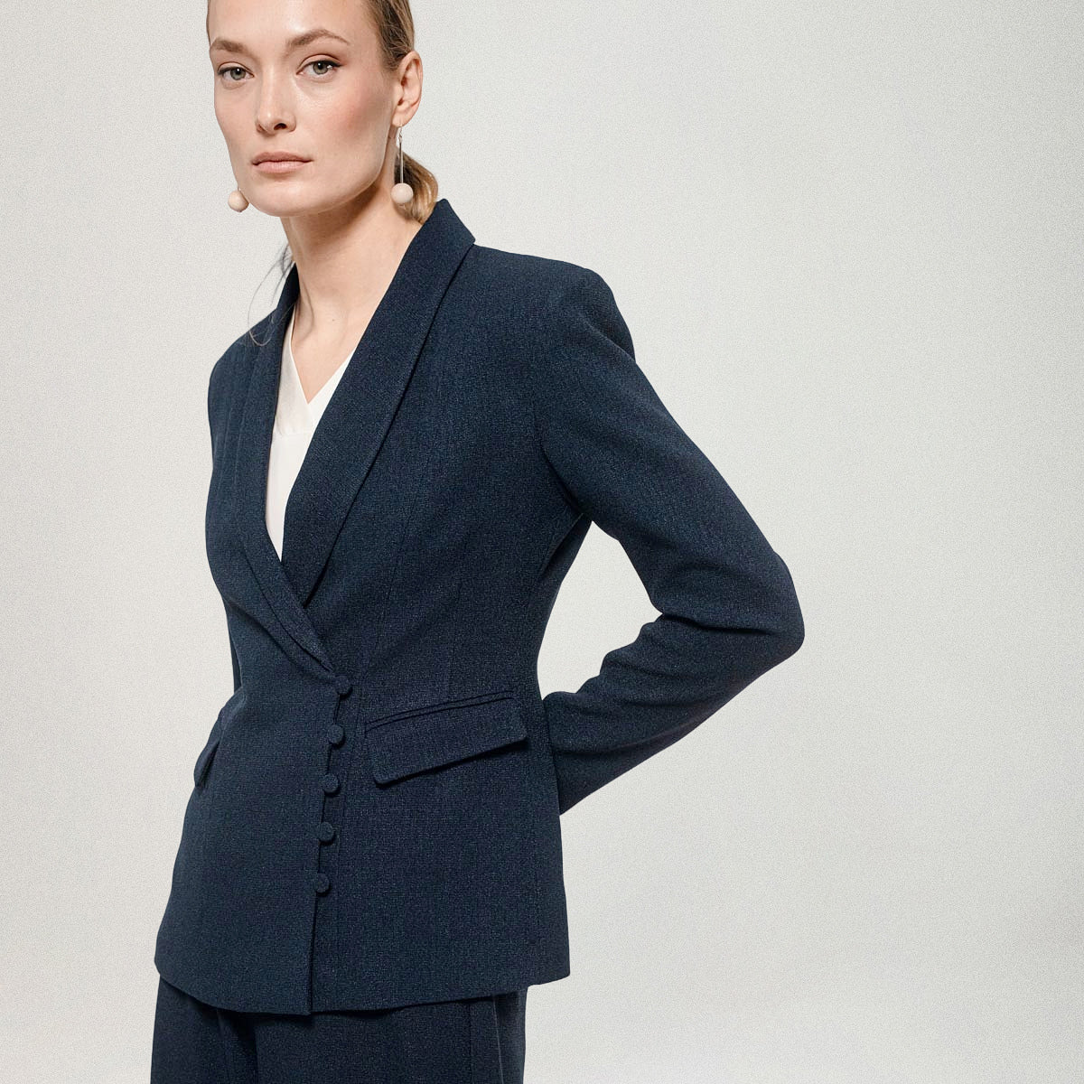 Dakota-bleiseri, Sire, tummansininen