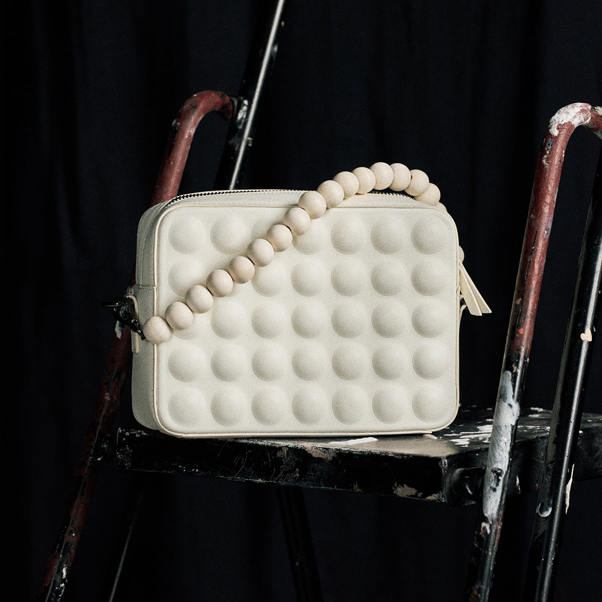 Pop-olkalaukku Auri, kerma